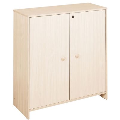 Η αποθηκευτική μονάδα Nathan 372565 από μελαμίνη με κλειστές πόρτες και κλειδαριά.