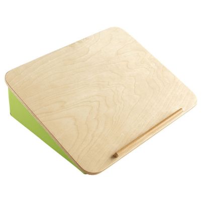 Το ξύλινο επιτραπέζιο αναλόγιο Nathan 372937 με την εργονομική κλίση και την πράσινη βάση.