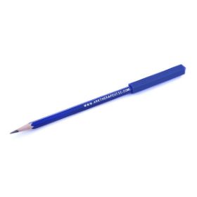 Το 592590 Μαλακό Κάλυμμα Μολυβιού ARK's Krypto-Bite™ – Σκούρο Μπλε (Pencil Topper) για παιδιά από 3 ετών, τοποθετημένο σε μολύβι, σε λευκό φόντο.