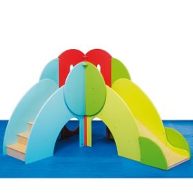 Η σύνθεση Nathan Actibaby 398016 σε γωνιακή διάταξη, ιδανική για εξοικονόμηση χώρου.