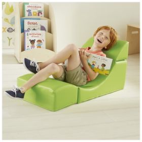 Χαρούμενο παιδί που χαλαρώνει και διαβάζει πάνω στο κάθισμα Nathan 372928.