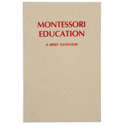 Το βιβλίο εκπαίδευσης Montessori 549000 Montessori Education, σε λευκό φόντο.
