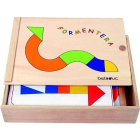 Το πλήρες σετ Beleduc 23659 Formentera με τα μαγνητικά ξύλινα σχήματα και τις κάρτες δραστηριοτήτων.