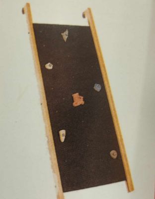 Ο 274 Ξύλινος Τοίχος Αναρρίχησης 175X70cm με τα 6 χρωματιστά πιασίματα.