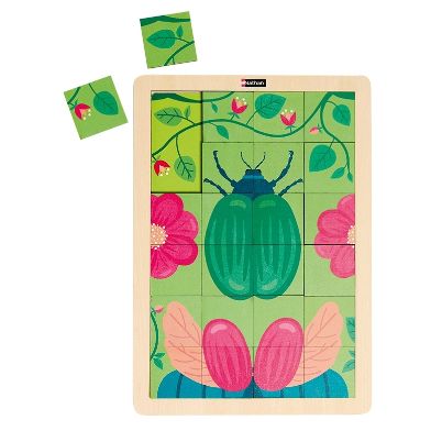 Η σύνθεση του πράσινου σκαραβαίου ολοκληρωμένη μέσα στο ξύλινο πλαίσιο Nathan.