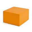 Το πορτοκαλί πουφ κύβος Nathan 372885 με το μαλακό κάθισμα και την επένδυση PVC.