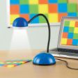 Η ψηφιακή κάμερα και προτζέκτορας Learning Resources LER4427 Interactive Project Camera, για παιδιά από 5 ετών, σε γραφείο έτοιμο για χρήση.