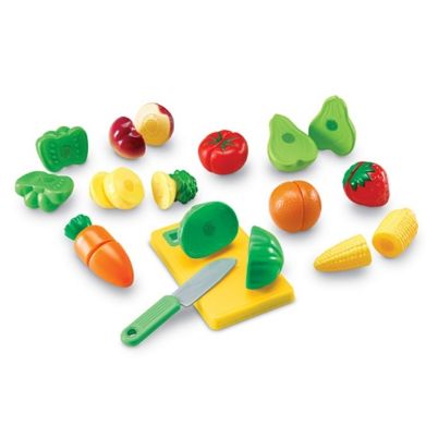ο πλήρες σετ Learning Resources LΕR7287 με τα 10 φρούτα, τη βάση κοπής και το μαχαίρι.