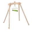 Το Gobbi Mobile της Nienhuis Montessori τοποθετημένο στην ξύλινη βάση δραστηριοτήτων, αναδεικνύοντας τη διαβάθμιση του ύψους και του χρώματος.