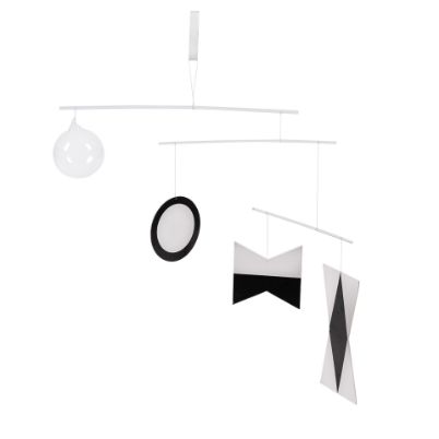048800 Nienhuis Montessori Munari Mobile με ασπρόμαυρα γεωμετρικά σχήματα και μια διαφανή γυάλινη σφαίρα σε λευκό φόντο.
