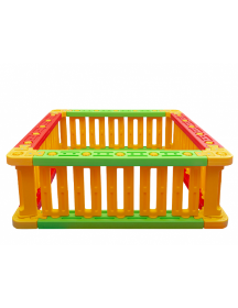 Η κίτρινη, κόκκινη και πράσινη King Kids SB6010 Τετράγωνη Πισίνα για Μπαλάκια, σε λευκό φόντο.